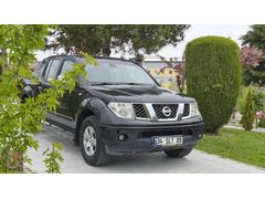 Düşük km otomatik vites 4×2 2006 model navara ilanda