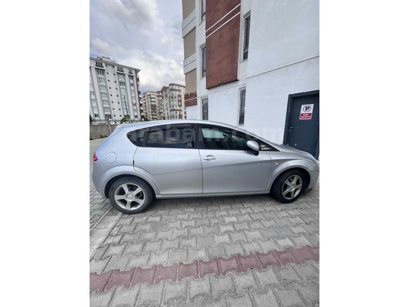 Dosta Gider TEMİZ Düşük KM Leon