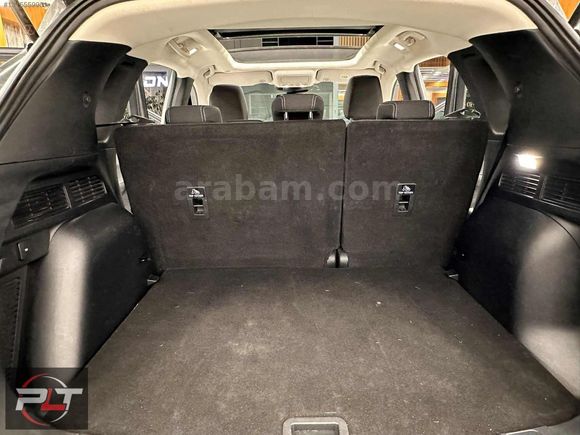 POLAT'TAN 2023 MODEL FORD KUGA TITANIUM CAM TAVAN 15 DK KREDİ