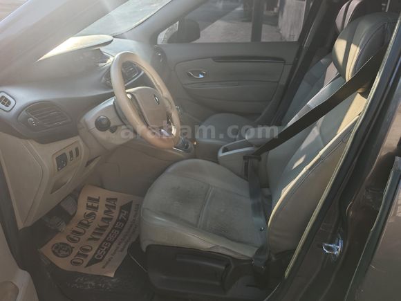 Galeriden Renault Scenic 1.5 dCi Expression 2011 Model Hatay