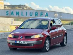 SEVİLEN AUTO dan MEGANE OTOMATİK BENZİN KARTA FARKSIZ TEK ÇEKİM