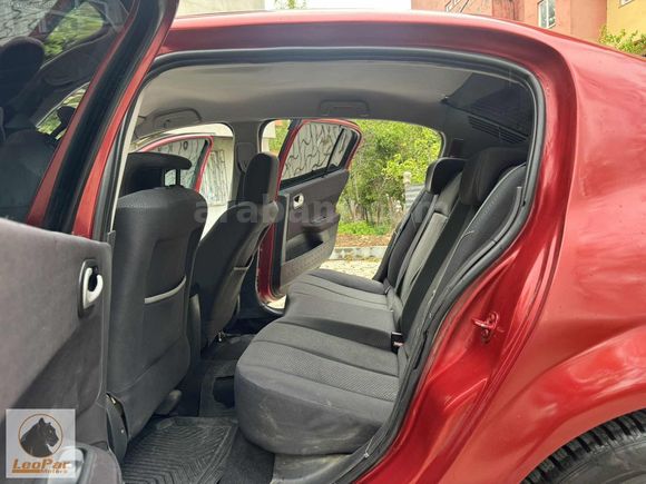 2005 MEGANE 2 1.6 DİNAMİK 16 WALF 235 BİN KM MANUEL BENZİN LPG