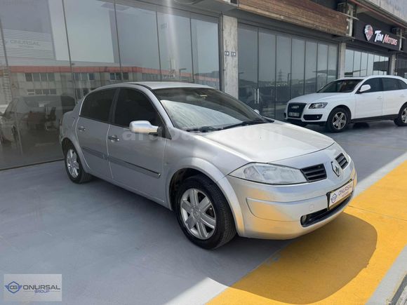ONURSAL'DAN 2004 MEGANE 1.6 DYNAMİQUE, OTOMATİK, DÜŞÜK KM