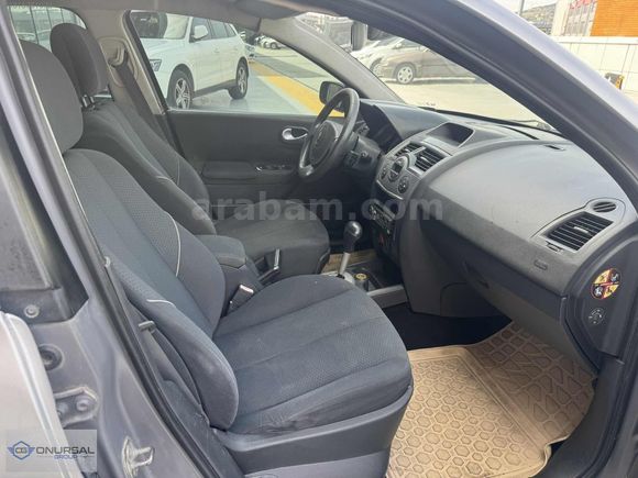 ONURSAL'DAN 2004 MEGANE 1.6 DYNAMİQUE, OTOMATİK, DÜŞÜK KM