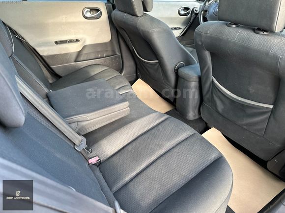 BEF MOTORS 2004 RENAULT MEGANE 1.6 DYNAMİQUE DEĞİŞENSİZ TAM DOLU