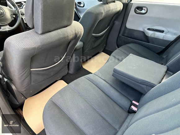 BEF MOTORS 2004 RENAULT MEGANE 1.6 DYNAMİQUE DEĞİŞENSİZ TAM DOLU