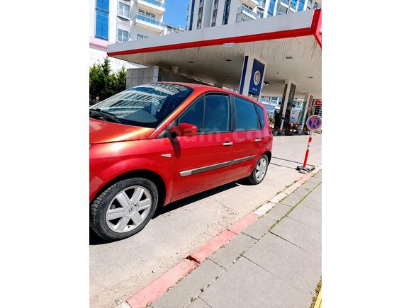 Değişensiz Klimalı Renault Scenic 1.5 dCi Dynamique 2006 Model