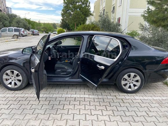 Sahibinden Skoda SuperB 1.4 TSI Comfort 2009 Model  281.000 km Siyah