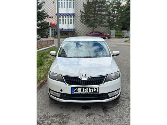 Sahibinden Skoda Rapid 1.4 TDI GreenTec Style 2017 Model
