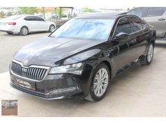 YÜKSEL PLAZA 2021 SKODA SUPERB 1.5 TSİ PRESTİGE DSG CAM TAVAN