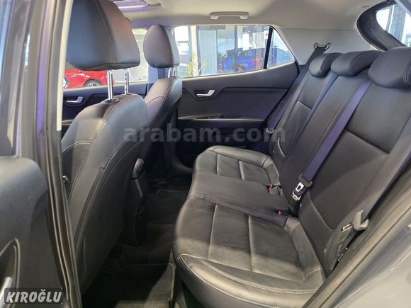 2020 MODEL KIA STONIC ELEGANCE KONFOR OTM. CAM TAVAN DERİ KOLTUK