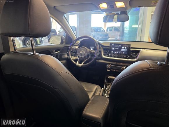 2020 MODEL KIA STONIC ELEGANCE KONFOR OTM. CAM TAVAN DERİ KOLTUK
