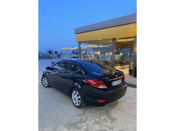 Sahibinden Hyundai Accent Blue 1.4 D-CVVT Mode Plus 2015 Model 