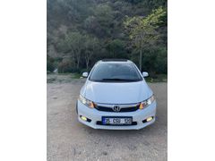 Sahibinden Honda Civic 1.6i VTEC Eco Elegance 2014 Model 