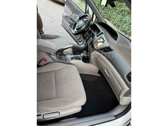 Sahibinden Honda Civic 1.6i VTEC Eco Elegance 2014 Model 