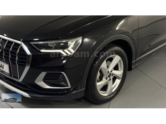 2025 Q3 35 TFSI Advanced / 8.723 KM