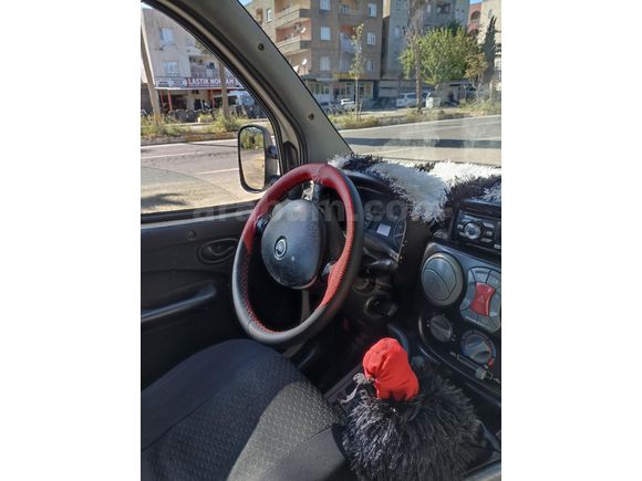 Sahibinden Fiat Doblo Combi 1.3 Multijet Active 2004 Model