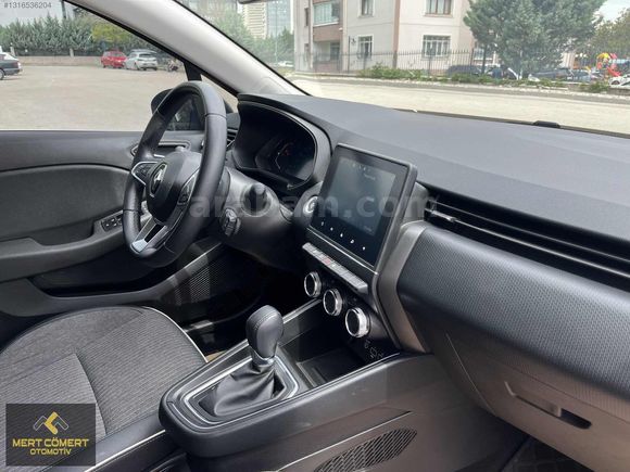 2023 RENAULT CLIO 1.0 TCE ICON DÜŞÜK KM