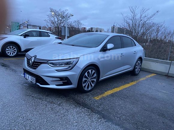 Sahibinden Renault Megane 1.3 TCe Icon 2024 Model 