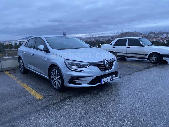 Sahibinden Renault Megane 1.3 TCe Icon 2024 Model 