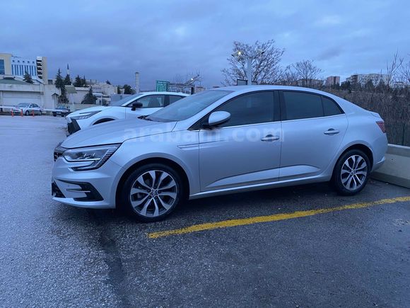 Sahibinden Renault Megane 1.3 TCe Icon 2024 Model 