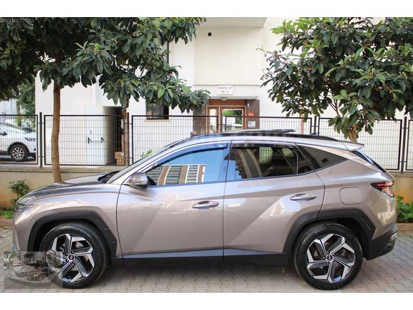 2022_HYUNDAİ_TUSCON_1,6 CRDİ_ELİT PLUS_4X4_38,000KM DE