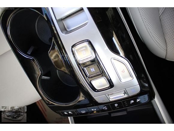 2022_HYUNDAİ_TUSCON_1,6 CRDİ_ELİT PLUS_4X4_38,000KM DE