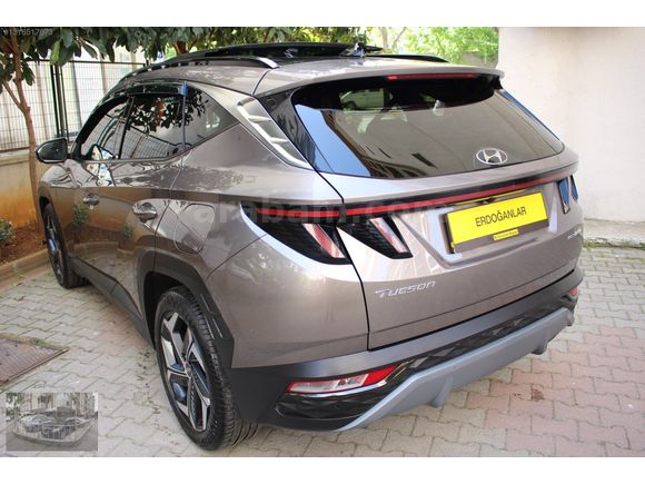 2022_HYUNDAİ_TUSCON_1,6 CRDİ_ELİT PLUS_4X4_38,000KM DE