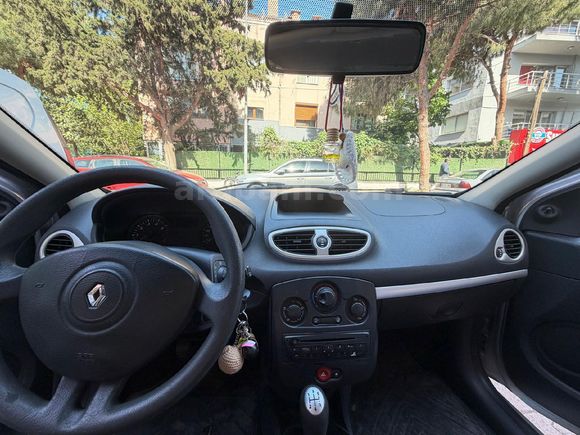 Değişensiz Sahibinden Renault Clio 1.2 Authentique 2011 Model