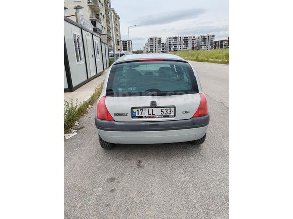 Sahibinden Renault Clio 1.4 RTA 2000 Model
