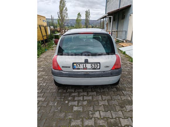 Sahibinden Renault Clio 1.4 RTA 2000 Model