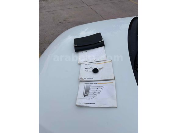 DÜŞÜK KM OTOMATİK CORSA
