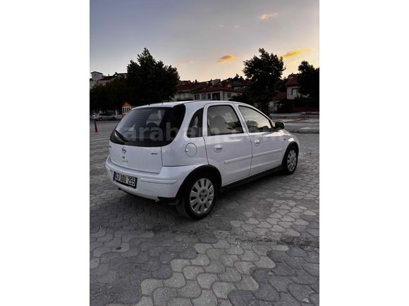 DÜŞÜK KM OTOMATİK CORSA
