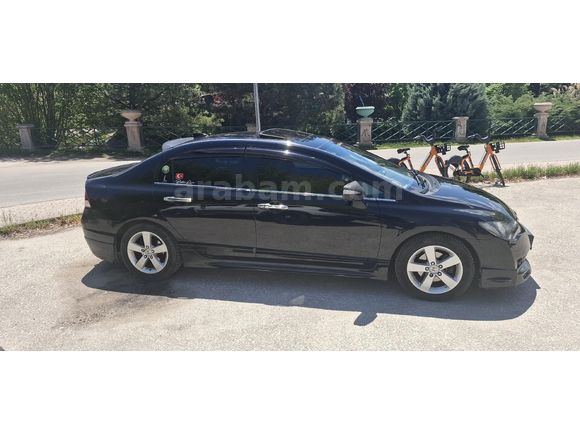 Sahibinden Honda Civic 1.6i VTEC Elegance 2010 Model