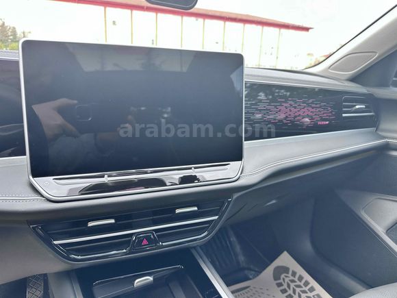 Sahibinden Passat 1.5 TSi Elegance orijinal Webasto 