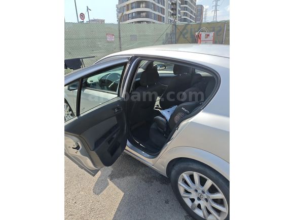 DEĞİSENSİZ TERTEMİZ ASTRA OTOMATİK, MEMURDAN