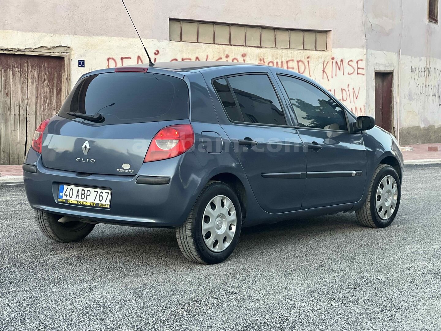 Galeriden Renault Clio 1.5 dCi Authentique 2007 Model Kırşehir 279.000 km Mavi 5