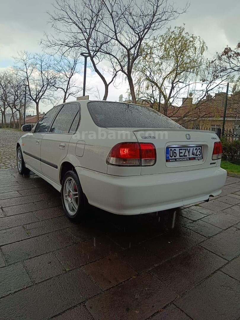 Memurdan Honda Civic 1.6 i ES 2000 Model 3