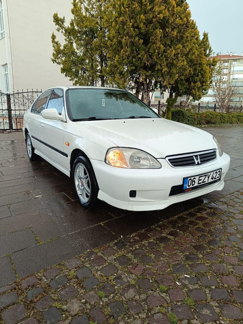 Memurdan Honda Civic 1.6 i ES 2000 Model 7
