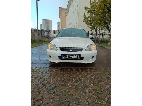 Memurdan Honda Civic 1.6 i ES 2000 Model