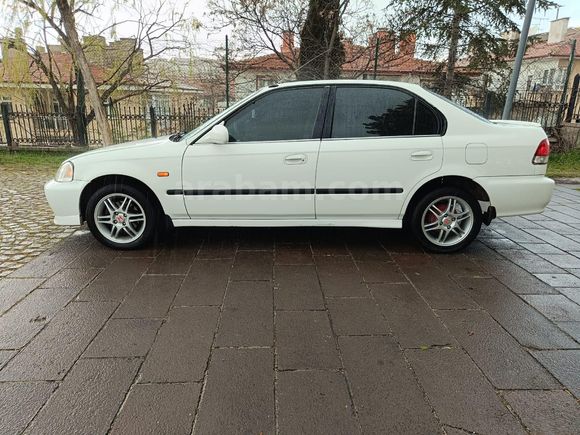 Memurdan Honda Civic 1.6 i ES 2000 Model