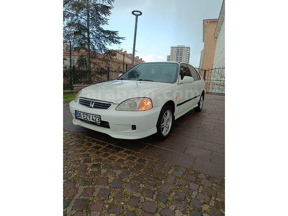 Memurdan Honda Civic 1.6 i ES 2000 Model