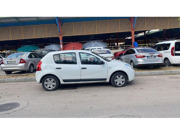 Sahibinden Dacia Sandero 1.2 Ambiance 2012 Model