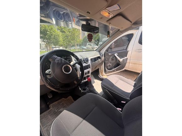 Sahibinden Dacia Sandero 1.2 Ambiance 2012 Model