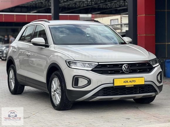2022 VW T-ROC 1.5 TSİ LİFE EMSALSİZ TEMİZLİKTE