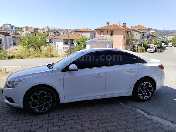 Sahibinden Chevrolet Cruze 1.6 LS 2011 Model
