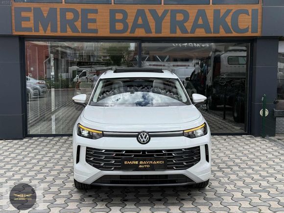 2025 VW TAYRON 1.5 ELEGANCE CAM TAVN+19'' JANT BOYASIZ 21.000 KM