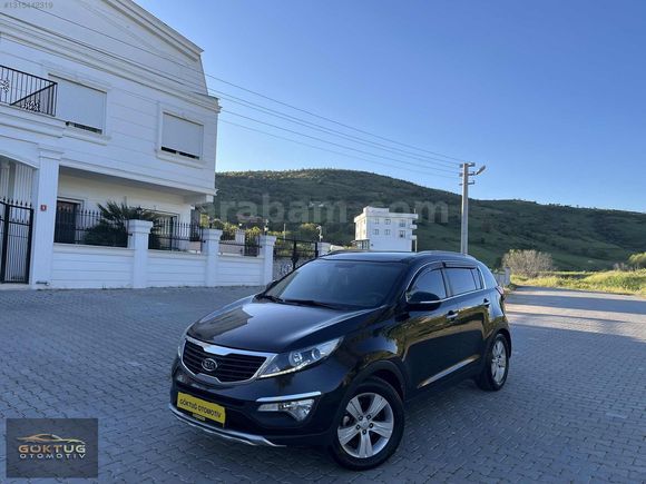 - 148 KM DE 2011 MODEL HATASIZ KİA SPORTAGE CAM TAVAN LI