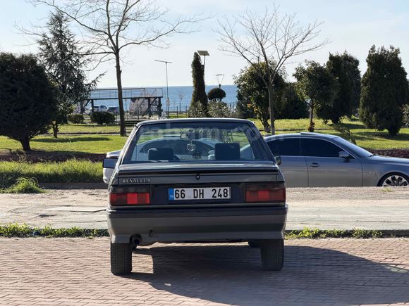 İlk Sahibinden Renault R 9 1.4 Broadway 1994 Model 