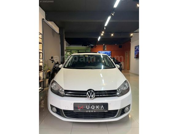 UQKA 2011 VW Golf 1.6TDI Highline Sunroof / Otm. 233.000 km